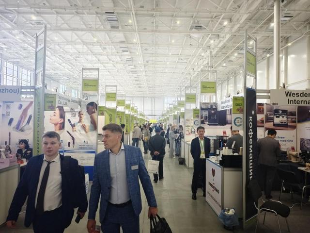 第九屆中國(guó)消費(fèi)品(俄羅斯)品牌展盛大開(kāi)幕，中國(guó)家具品牌閃耀莫斯科